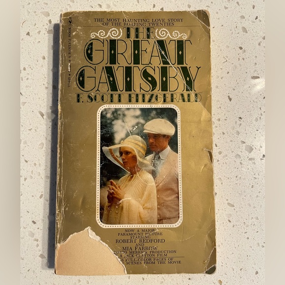 The Great Gatsby by F. Scott Fitzgerald - Picture 2 of 4
